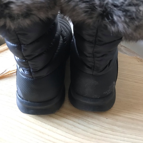 The North Face Black Thermoball Boots SZ 7 - Picture 4 of 7